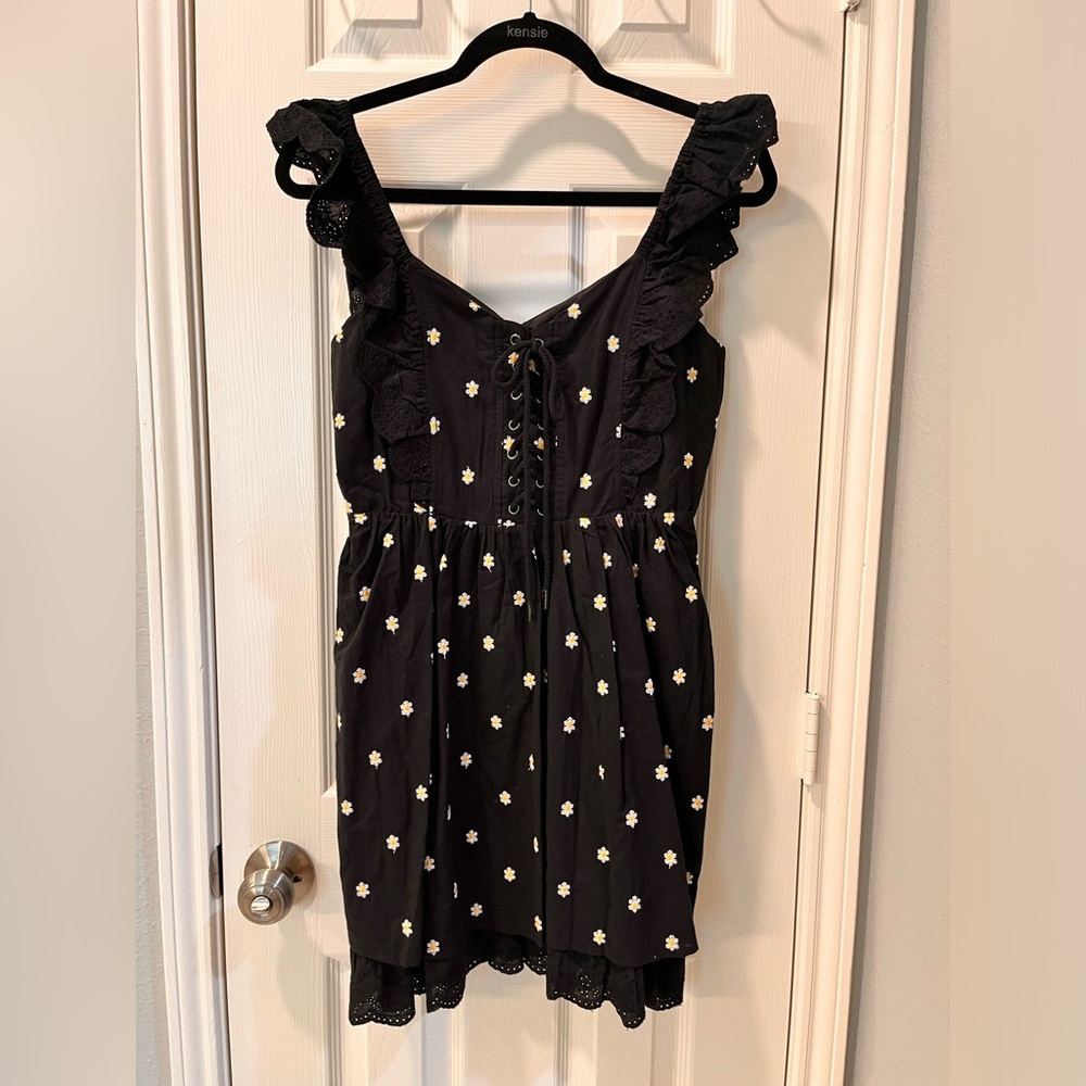 Daisy Peasant Dress, Black